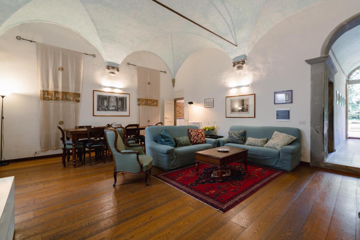 Apartamento Piazza Dei Ciompi With Private Garden Florencia